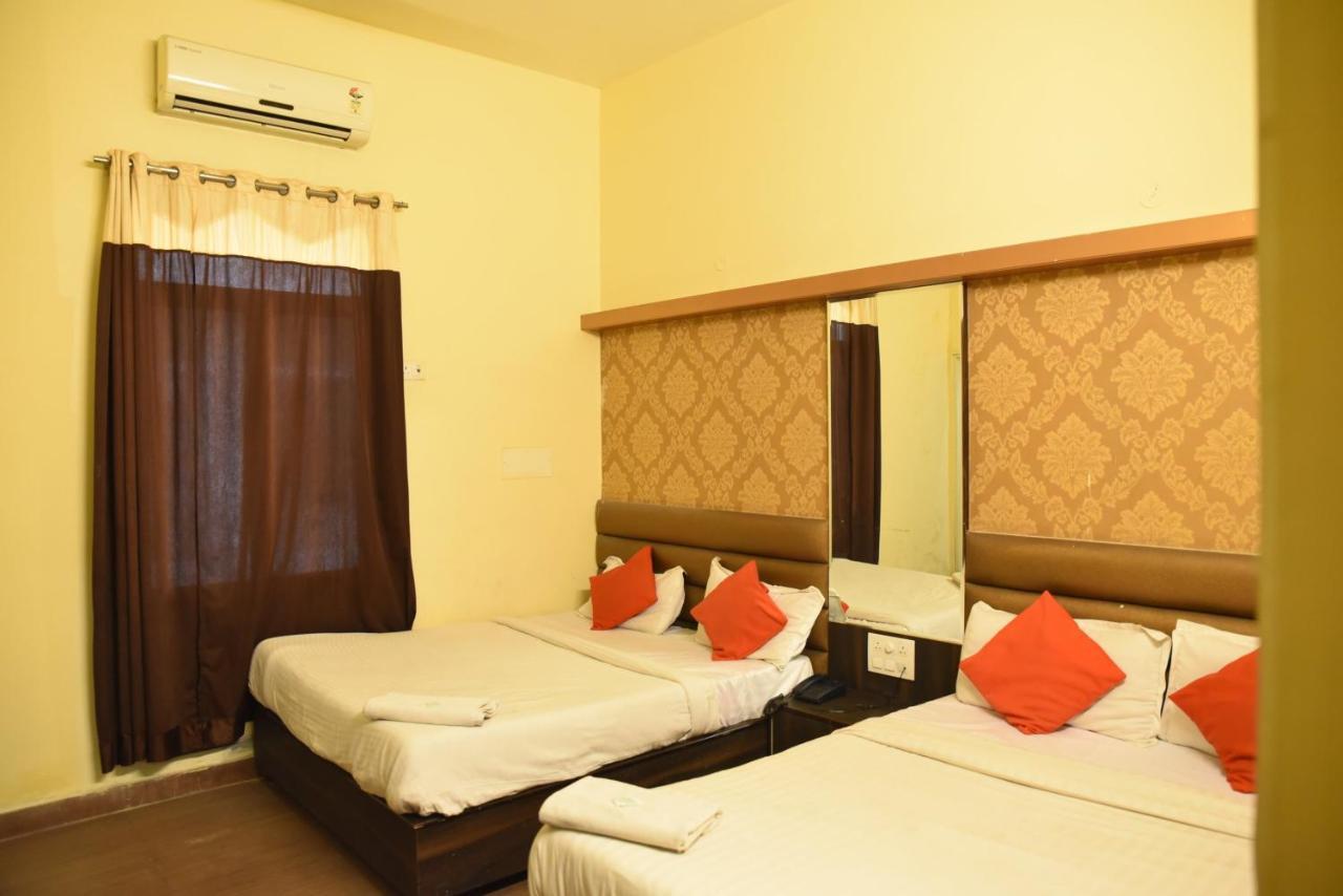 Hotel C-9 Jaipur Extérieur photo