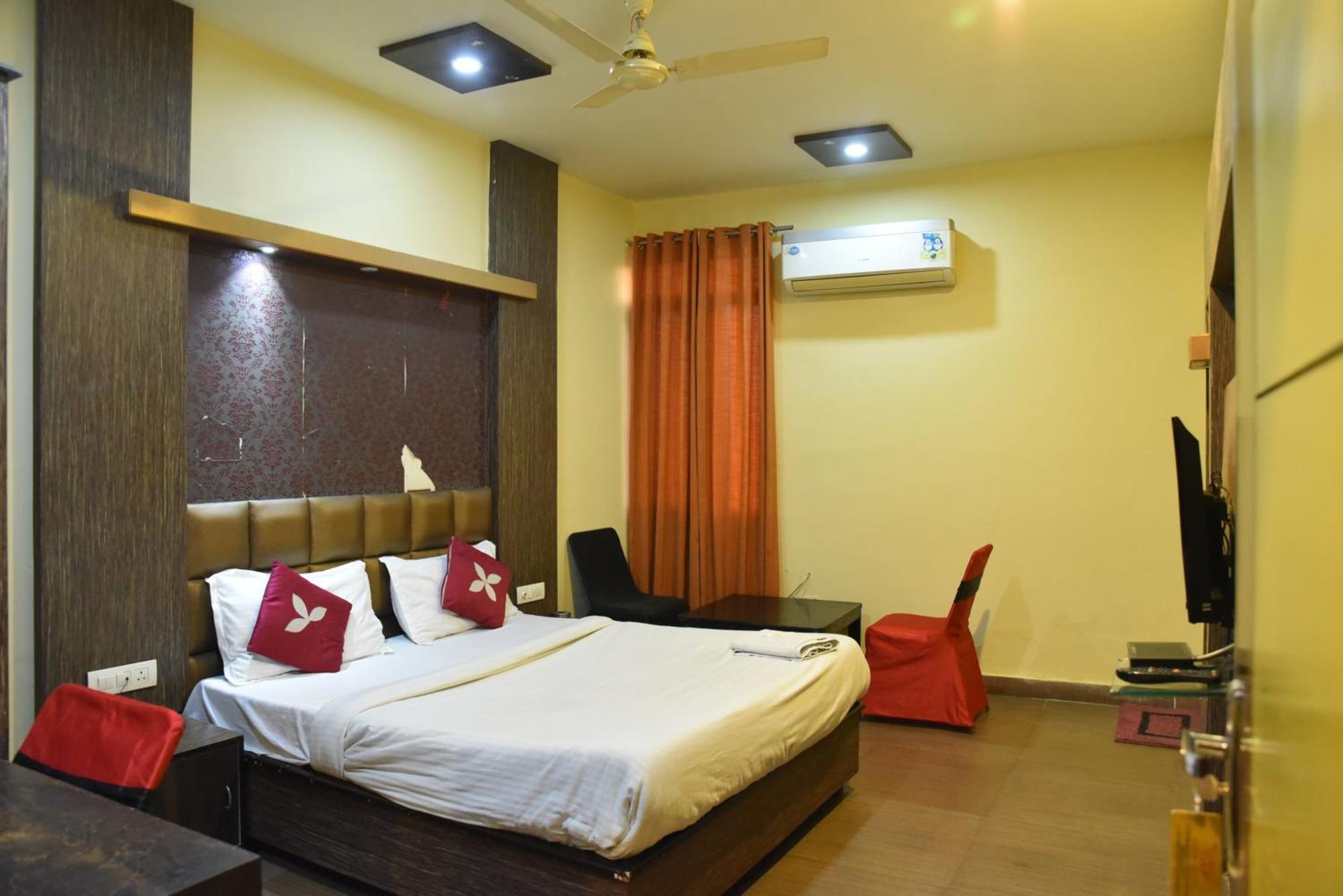 Hotel C-9 Jaipur Extérieur photo
