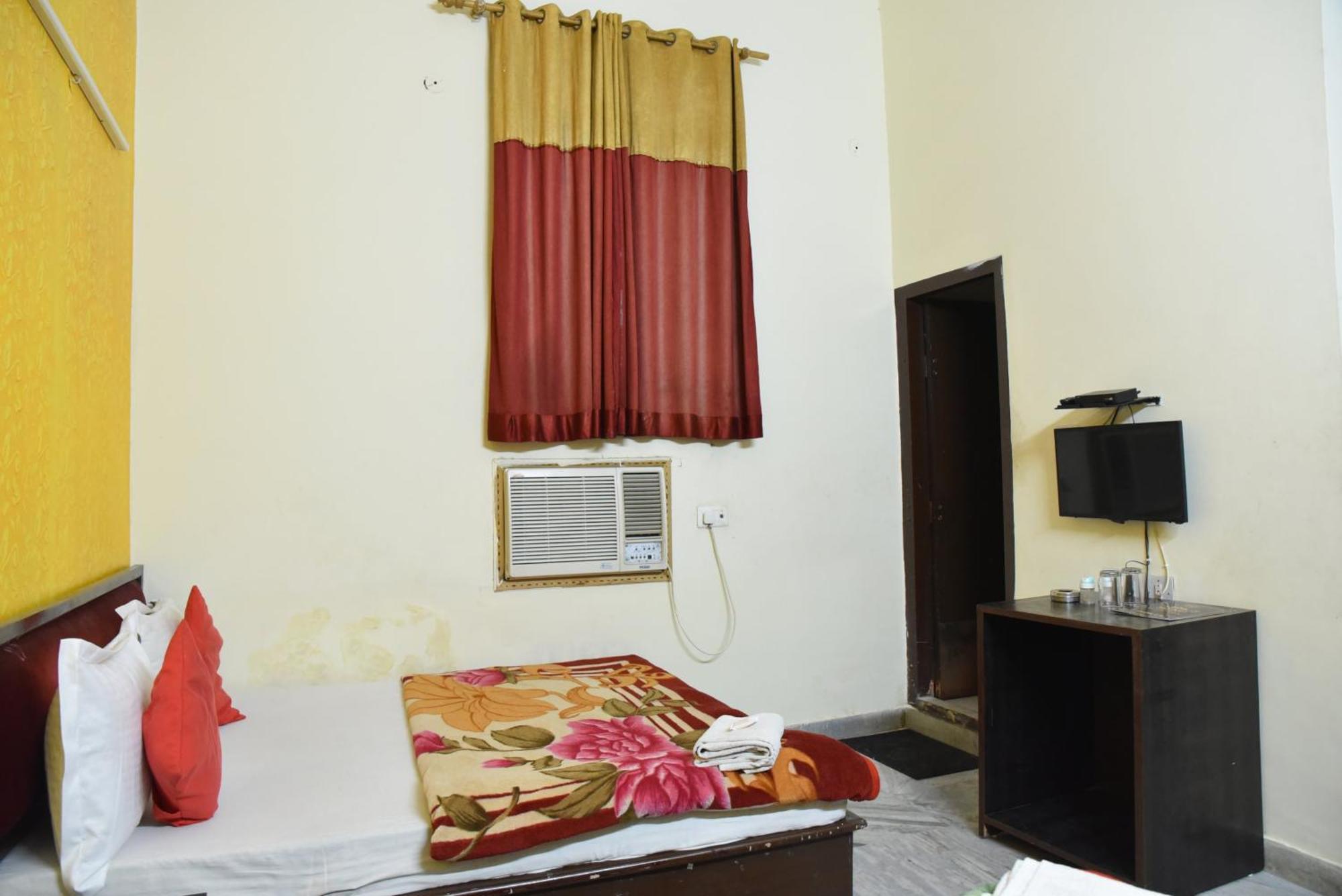 Hotel C-9 Jaipur Extérieur photo