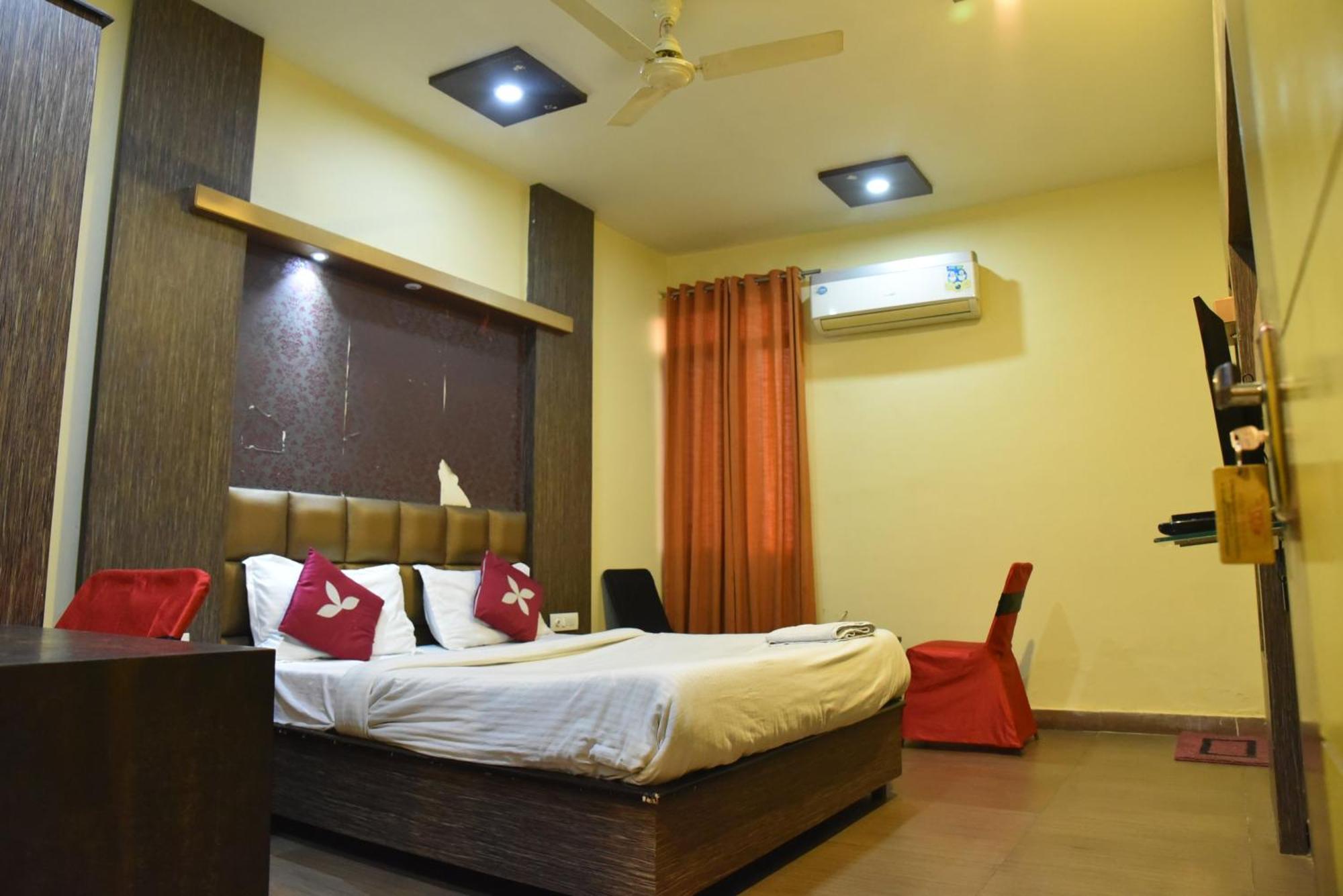 Hotel C-9 Jaipur Extérieur photo