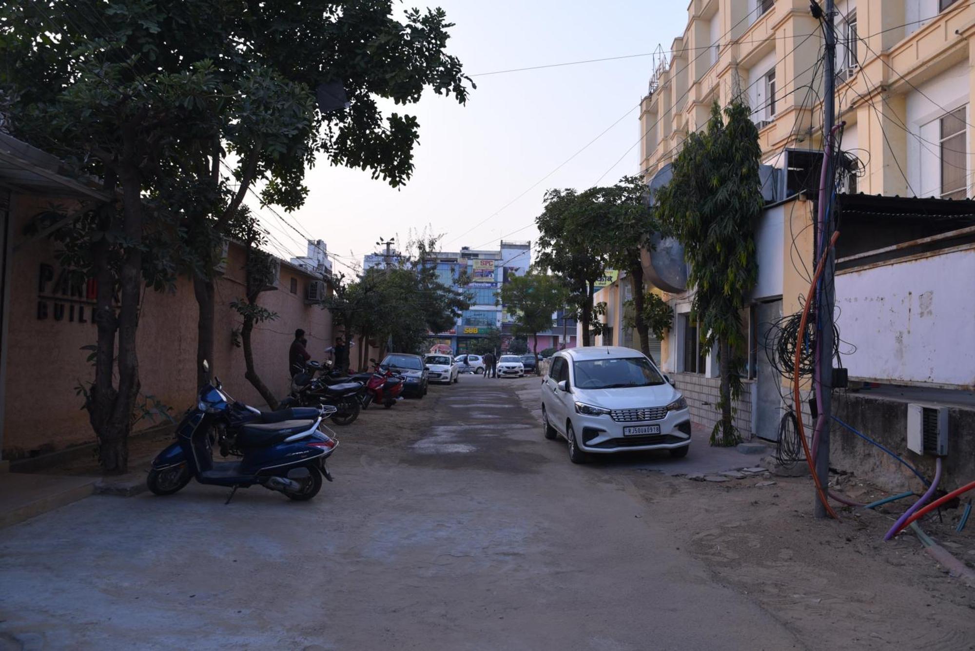 Hotel C-9 Jaipur Extérieur photo