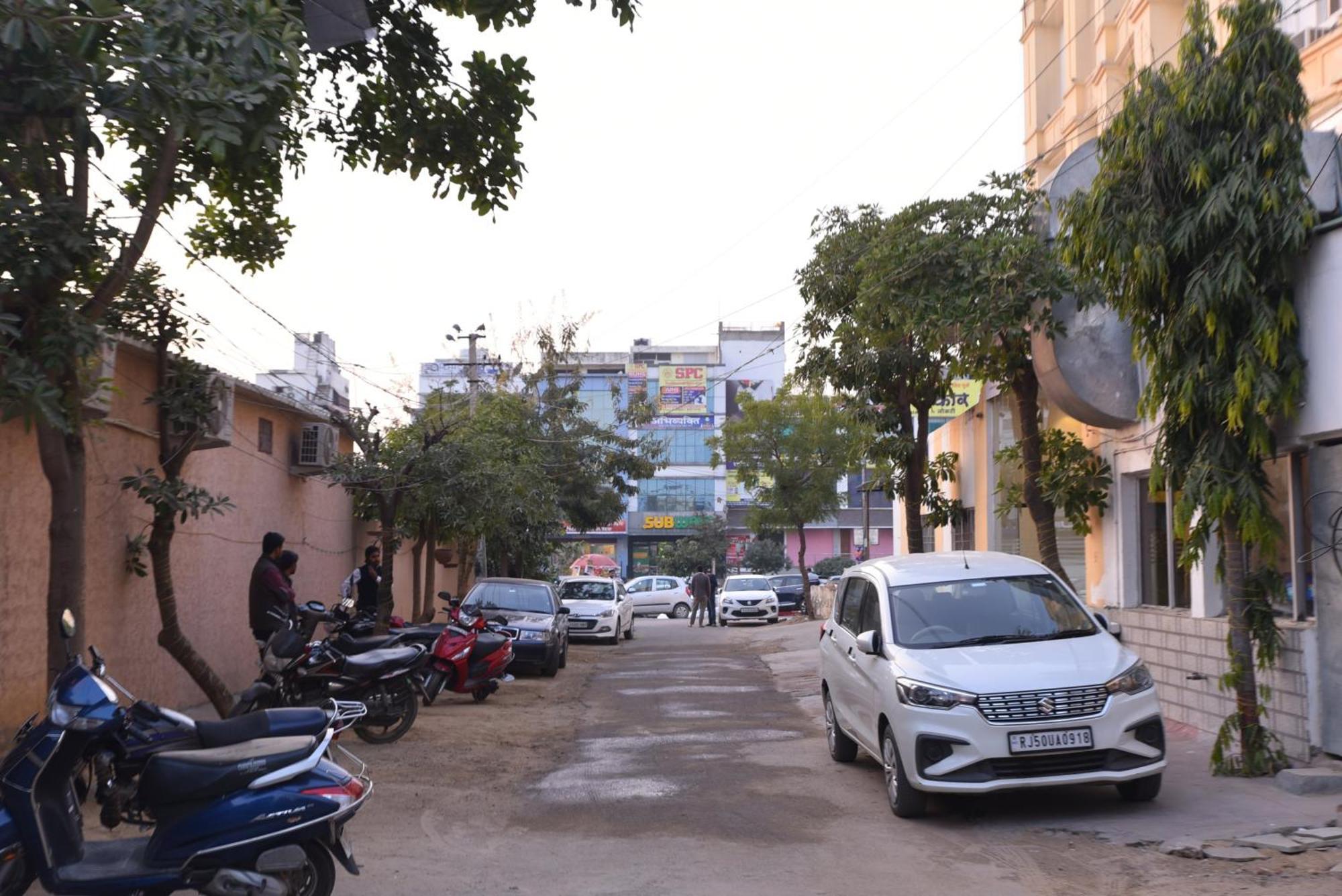 Hotel C-9 Jaipur Extérieur photo